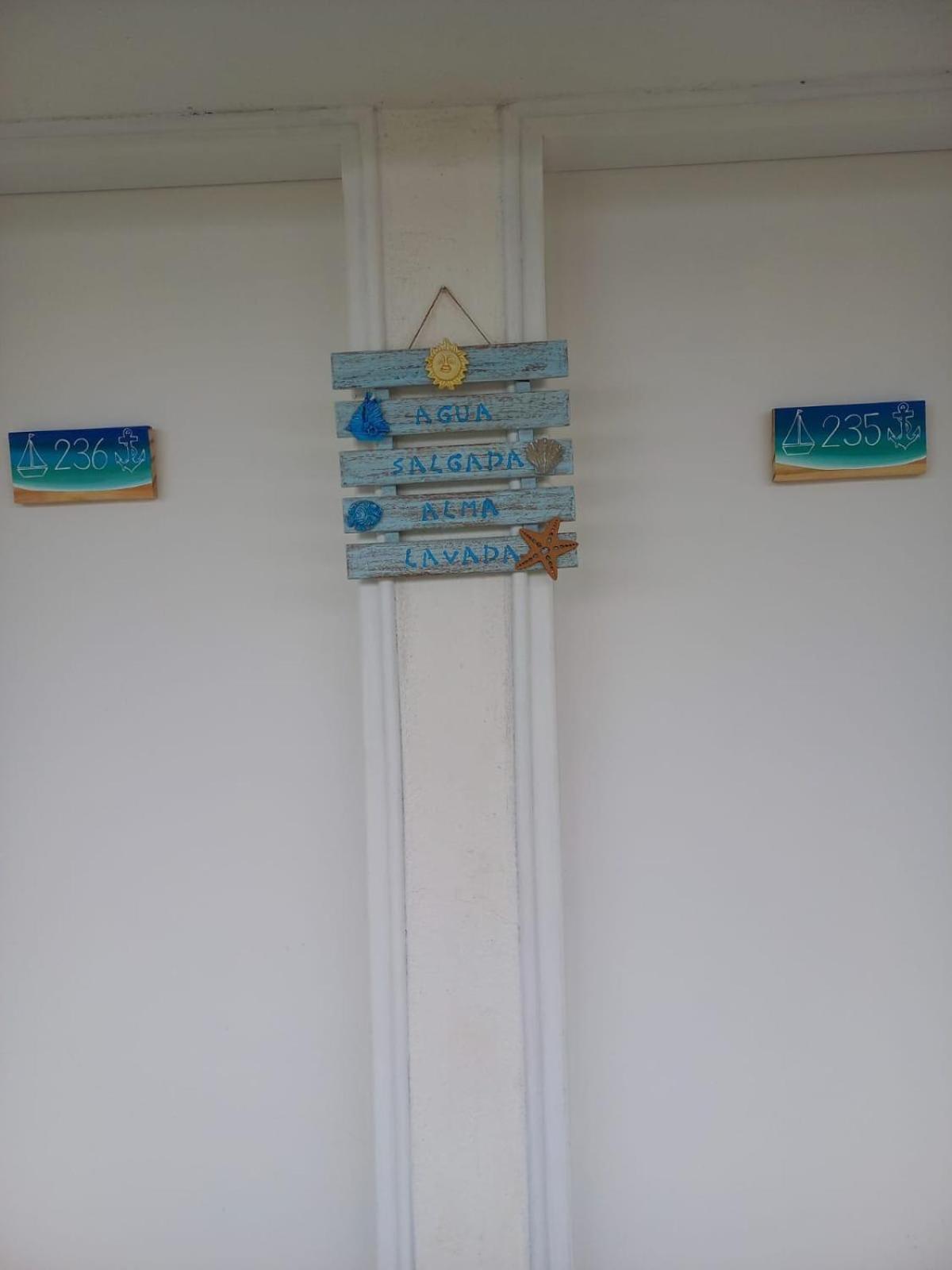 8 Pessoas Em Belissimo Pe Na Areia Com Lazer Completo Apartamento